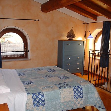 Maison d'hôtes Agriturismo Gian Galeazzo Visconti à Valeggio sul Mincio Chambre photo