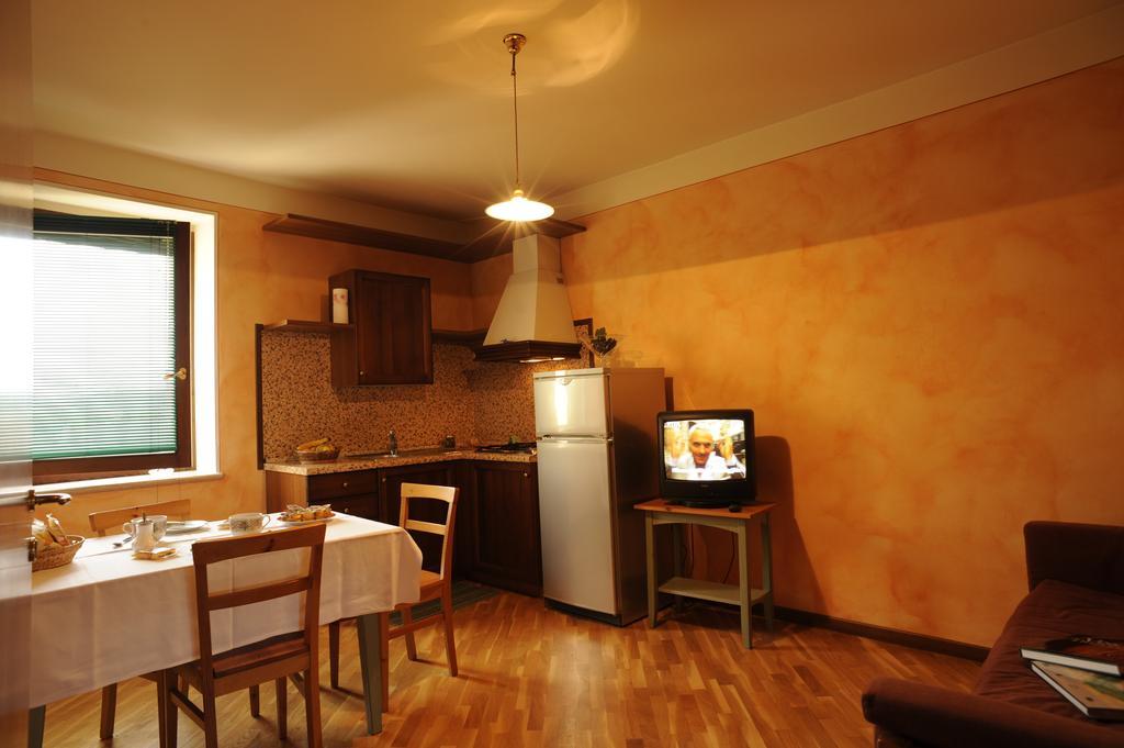 Maison d'hôtes Agriturismo Gian Galeazzo Visconti à Valeggio sul Mincio Chambre photo