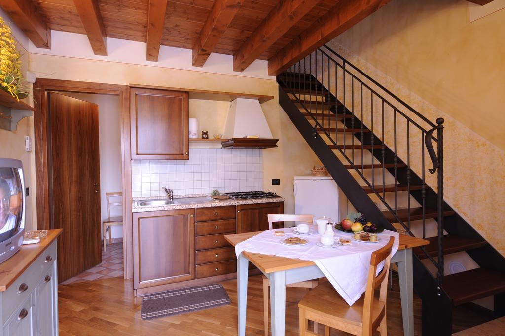 Maison d'hôtes Agriturismo Gian Galeazzo Visconti à Valeggio sul Mincio Chambre photo